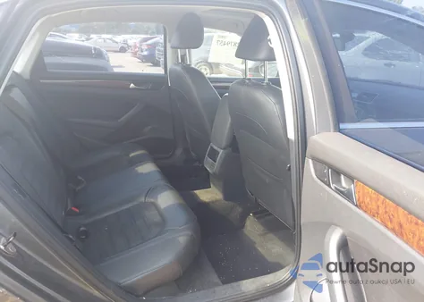 2012 Volkswagen Passat 2.5L Sel Premium из США, поврежденный, VIN 1VWCP7A38CC044290